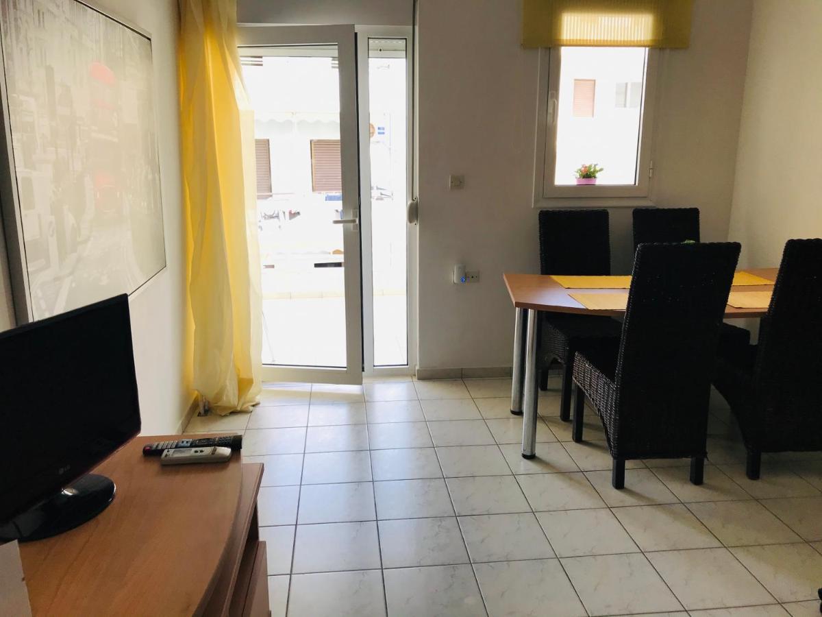 Korona Beach Apartments I Rethimno Eksteriør billede
