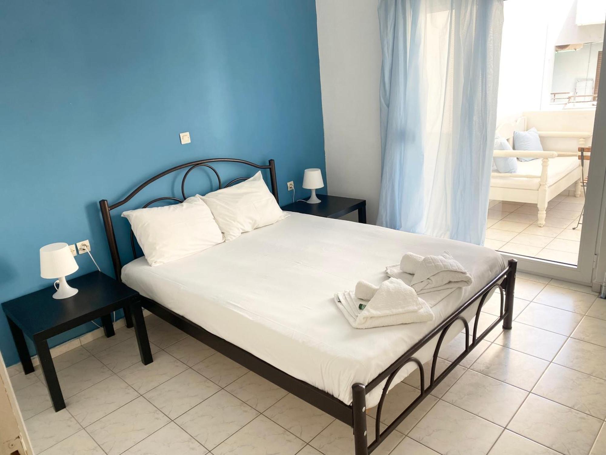 Korona Beach Apartments I Rethimno Eksteriør billede